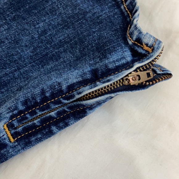 American Eagle Jeans - Picture 5 of 5